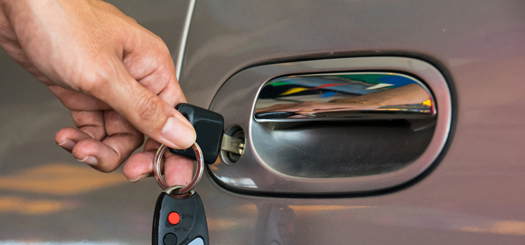 Car door lock repair in Shafter